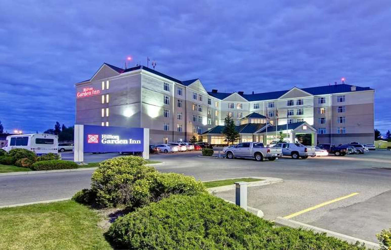 Hilton Garden Inn Calgary Airport Exterior foto